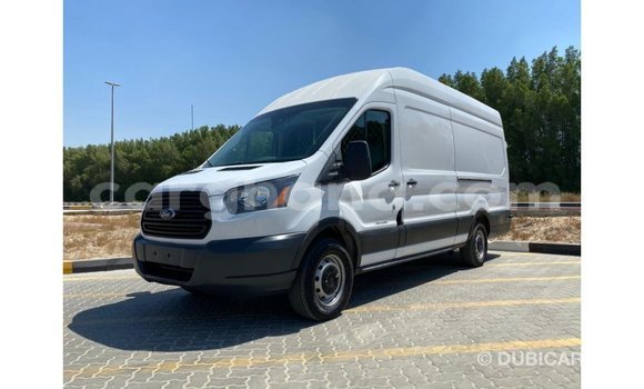 Ra Imported Ford Club Wagon funfun Ọkọ̀ in Import - Dubai ni Ashanti Ra Imported Ford Club Wagon funfun Ọkọ̀ in Import - Dubai ni Ashanti