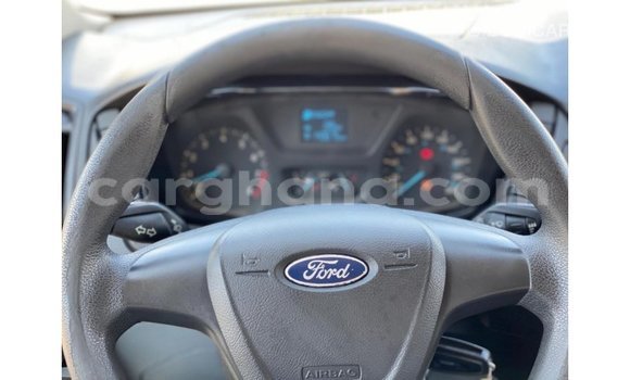 Ra Imported Ford Club Wagon funfun Ọkọ̀ in Import - Dubai ni Ashanti Ra Imported Ford Club Wagon funfun Ọkọ̀ in Import - Dubai ni Ashanti