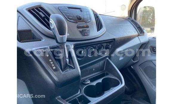 Ra Imported Ford Club Wagon funfun Ọkọ̀ in Import - Dubai ni Ashanti Ra Imported Ford Club Wagon funfun Ọkọ̀ in Import - Dubai ni Ashanti