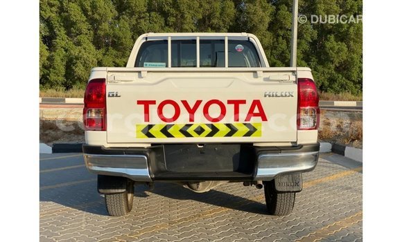 Buy Import Toyota Hilux White Car in Import - Dubai in Ashanti Buy Import Toyota Hilux White Car in Import - Dubai in Ashanti
