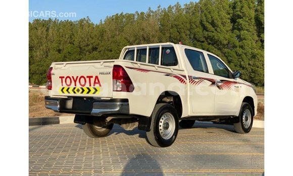 Buy Import Toyota Hilux White Car in Import - Dubai in Ashanti Buy Import Toyota Hilux White Car in Import - Dubai in Ashanti