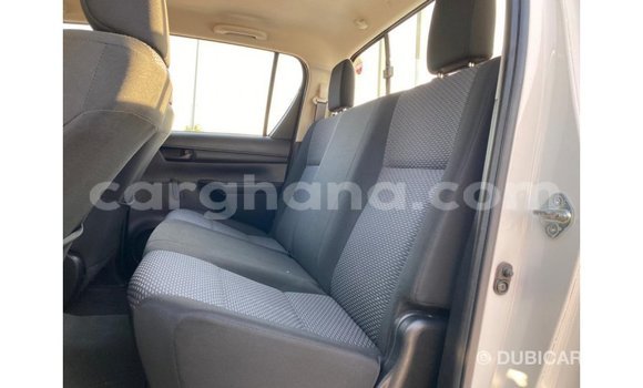 Buy Import Toyota Hilux White Car in Import - Dubai in Ashanti Buy Import Toyota Hilux White Car in Import - Dubai in Ashanti
