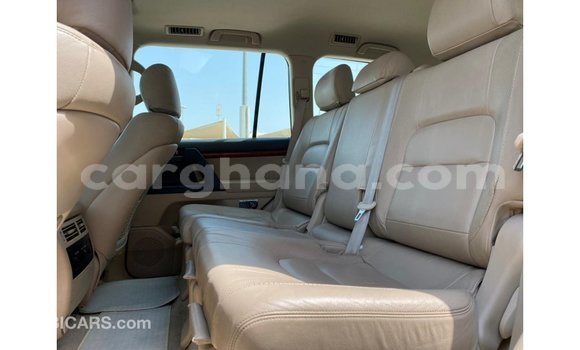 Sayi Imported Toyota Land Cruiser White Mota in Import - Dubai a Ashanti Sayi Imported Toyota Land Cruiser White Mota in Import - Dubai a Ashanti