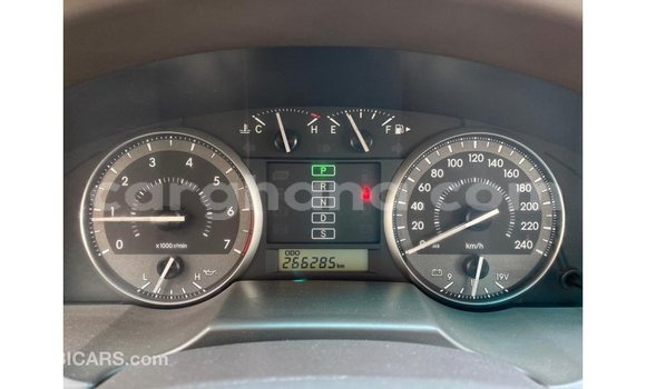 Sayi Imported Toyota Land Cruiser White Mota in Import - Dubai a Ashanti Sayi Imported Toyota Land Cruiser White Mota in Import - Dubai a Ashanti