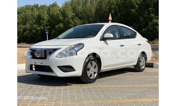 Ra Imported Nissan Sunny funfun Ọkọ̀ in Import - Dubai ni Ashanti Ra Imported Nissan Sunny funfun Ọkọ̀ in Import - Dubai ni Ashanti