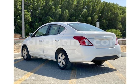 Ra Imported Nissan Sunny funfun Ọkọ̀ in Import - Dubai ni Ashanti Ra Imported Nissan Sunny funfun Ọkọ̀ in Import - Dubai ni Ashanti