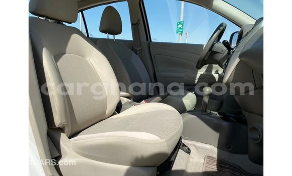 Ra Imported Nissan Sunny funfun Ọkọ̀ in Import - Dubai ni Ashanti Ra Imported Nissan Sunny funfun Ọkọ̀ in Import - Dubai ni Ashanti