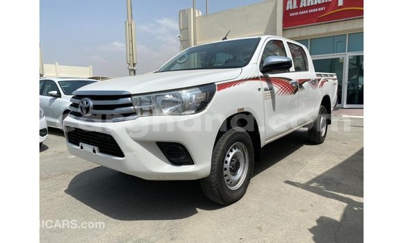 Ra Imported Toyota Hilux funfun Ọkọ̀ in Import - Dubai ni Ashanti Ra Imported Toyota Hilux funfun Ọkọ̀ in Import - Dubai ni Ashanti