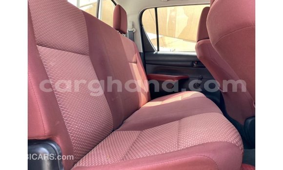 Ra Imported Toyota Hilux funfun Ọkọ̀ in Import - Dubai ni Ashanti Ra Imported Toyota Hilux funfun Ọkọ̀ in Import - Dubai ni Ashanti