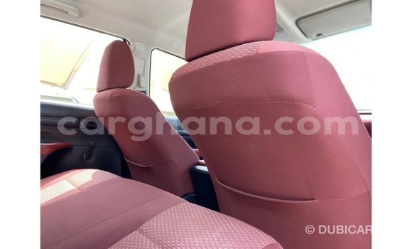 Ra Imported Toyota Hilux funfun Ọkọ̀ in Import - Dubai ni Ashanti Ra Imported Toyota Hilux funfun Ọkọ̀ in Import - Dubai ni Ashanti