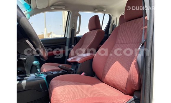 Ra Imported Toyota Hilux funfun Ọkọ̀ in Import - Dubai ni Ashanti Ra Imported Toyota Hilux funfun Ọkọ̀ in Import - Dubai ni Ashanti
