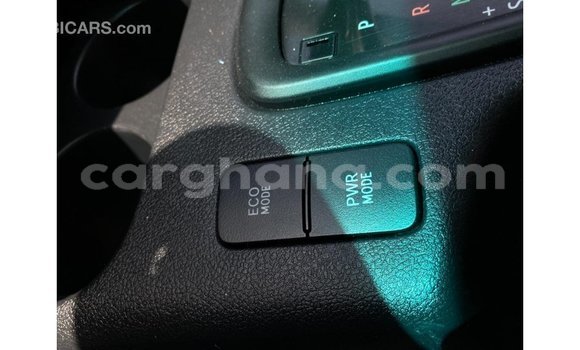 Ra Imported Toyota Hilux funfun Ọkọ̀ in Import - Dubai ni Ashanti Ra Imported Toyota Hilux funfun Ọkọ̀ in Import - Dubai ni Ashanti