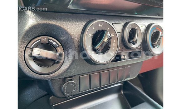 Ra Imported Toyota Hilux funfun Ọkọ̀ in Import - Dubai ni Ashanti Ra Imported Toyota Hilux funfun Ọkọ̀ in Import - Dubai ni Ashanti