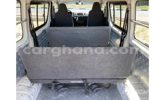 Sayi Imported Toyota Hiace White Mota in Import - Dubai a Ashanti Sayi Imported Toyota Hiace White Mota in Import - Dubai a Ashanti