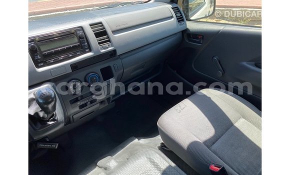 Sayi Imported Toyota Hiace White Mota in Import - Dubai a Ashanti Sayi Imported Toyota Hiace White Mota in Import - Dubai a Ashanti