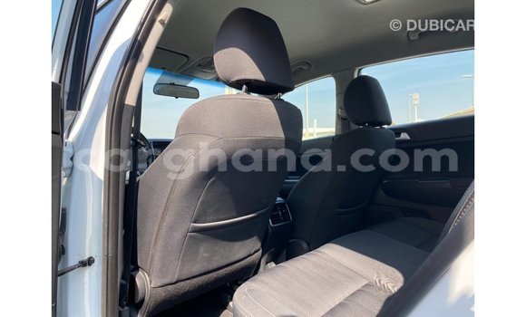 Sayi Imported Kia Sportage White Mota in Import - Dubai a Ashanti Sayi Imported Kia Sportage White Mota in Import - Dubai a Ashanti