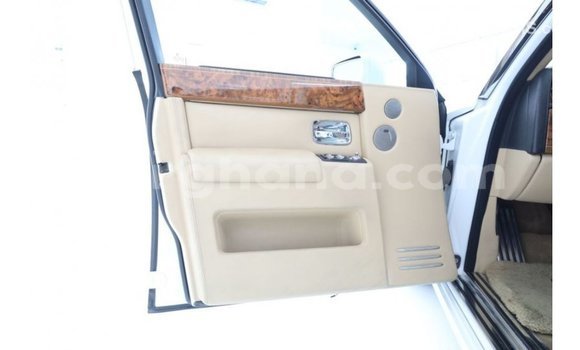 Sayi Imported Rolls-Royce Phantom White Mota in Import - Dubai a Ashanti Sayi Imported Rolls-Royce Phantom White Mota in Import - Dubai a Ashanti