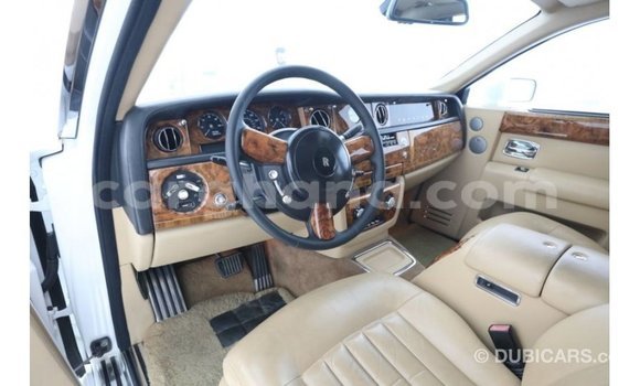Sayi Imported Rolls-Royce Phantom White Mota in Import - Dubai a Ashanti Sayi Imported Rolls-Royce Phantom White Mota in Import - Dubai a Ashanti