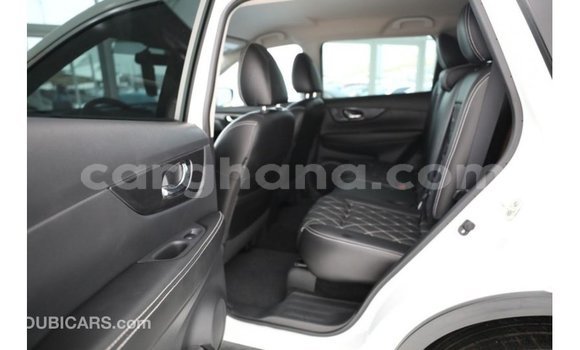 Ra Imported Nissan Rogue funfun Ọkọ̀ in Import - Dubai ni Ashanti Ra Imported Nissan Rogue funfun Ọkọ̀ in Import - Dubai ni Ashanti