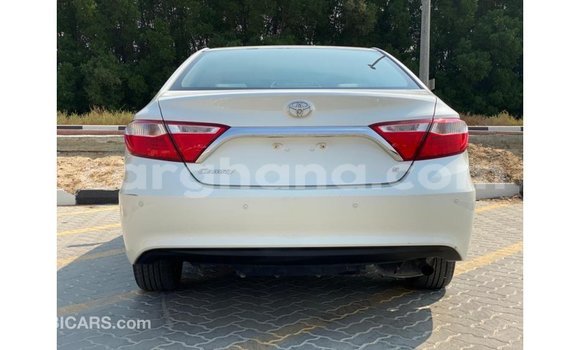 Ra Imported Toyota Camry funfun Ọkọ̀ in Import - Dubai ni Ashanti Ra Imported Toyota Camry funfun Ọkọ̀ in Import - Dubai ni Ashanti