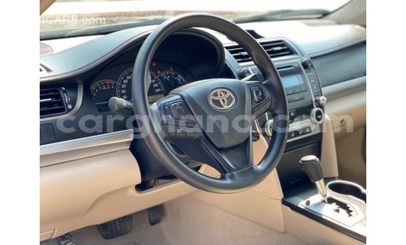 Ra Imported Toyota Camry funfun Ọkọ̀ in Import - Dubai ni Ashanti Ra Imported Toyota Camry funfun Ọkọ̀ in Import - Dubai ni Ashanti
