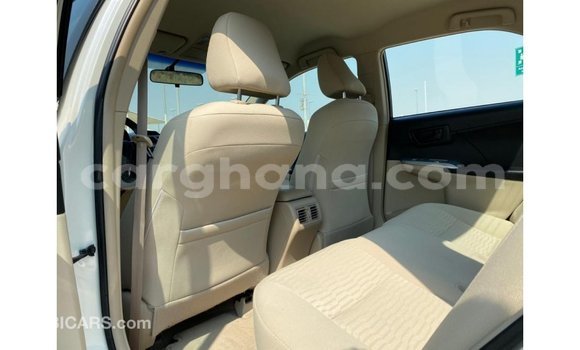 Ra Imported Toyota Camry funfun Ọkọ̀ in Import - Dubai ni Ashanti Ra Imported Toyota Camry funfun Ọkọ̀ in Import - Dubai ni Ashanti