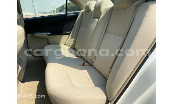 Ra Imported Toyota Camry funfun Ọkọ̀ in Import - Dubai ni Ashanti Ra Imported Toyota Camry funfun Ọkọ̀ in Import - Dubai ni Ashanti