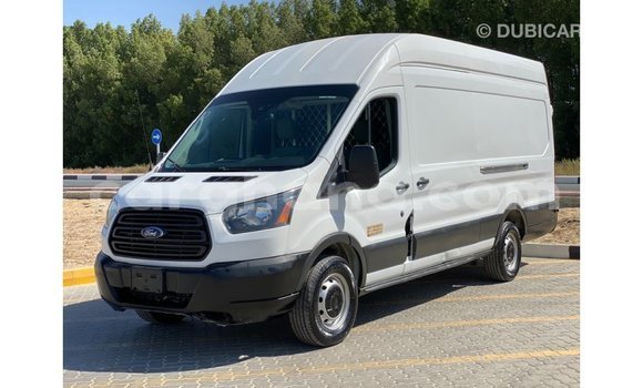 Ra Imported Ford Club Wagon funfun Ọkọ̀ in Import - Dubai ni Ashanti Ra Imported Ford Club Wagon funfun Ọkọ̀ in Import - Dubai ni Ashanti