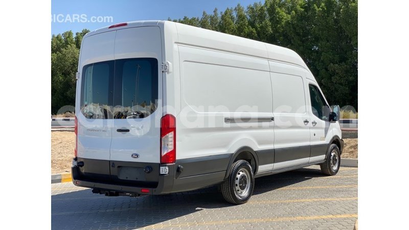 Big with watermark ford club wagon ashanti import dubai 11358