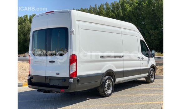 Ra Imported Ford Club Wagon funfun Ọkọ̀ in Import - Dubai ni Ashanti Ra Imported Ford Club Wagon funfun Ọkọ̀ in Import - Dubai ni Ashanti