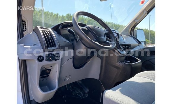 Ra Imported Ford Club Wagon funfun Ọkọ̀ in Import - Dubai ni Ashanti Ra Imported Ford Club Wagon funfun Ọkọ̀ in Import - Dubai ni Ashanti