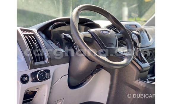 Ra Imported Ford Club Wagon funfun Ọkọ̀ in Import - Dubai ni Ashanti Ra Imported Ford Club Wagon funfun Ọkọ̀ in Import - Dubai ni Ashanti