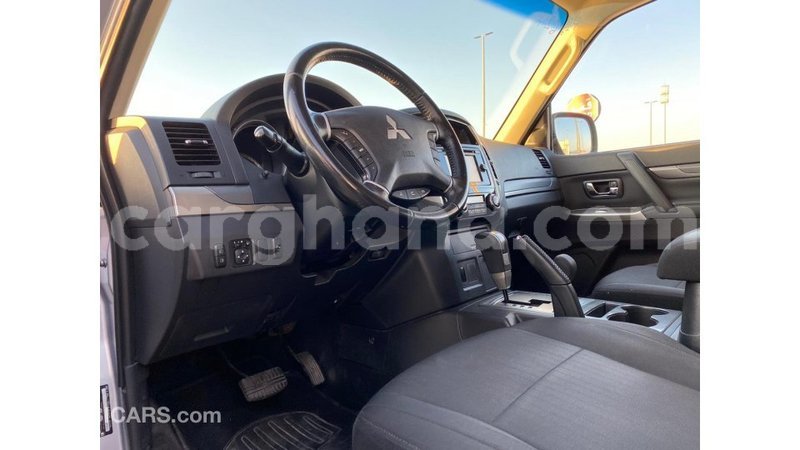 Big with watermark mitsubishi pajero ashanti import dubai 11372