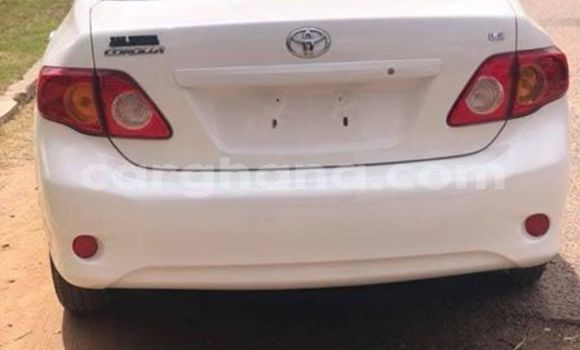 Ra Àlòkù Toyota Corolla funfun Ọkọ̀ in Tema ni Greater Accra Ra Àlòkù Toyota Corolla funfun Ọkọ̀ in Tema ni Greater Accra