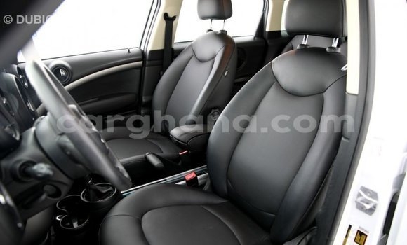 Buy Import Mini Cooper White Car in Import - Dubai in Ashanti Buy Import Mini Cooper White Car in Import - Dubai in Ashanti