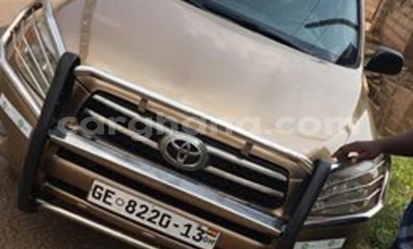 Ra Àlòkù Toyota RAV4 Brown Ọkọ̀ in Accra ni Greater Accra Ra Àlòkù Toyota RAV4 Brown Ọkọ̀ in Accra ni Greater Accra