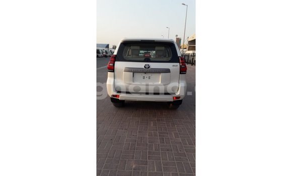 Buy Import Toyota Prado White Car in Import - Dubai in Ashanti Buy Import Toyota Prado White Car in Import - Dubai in Ashanti