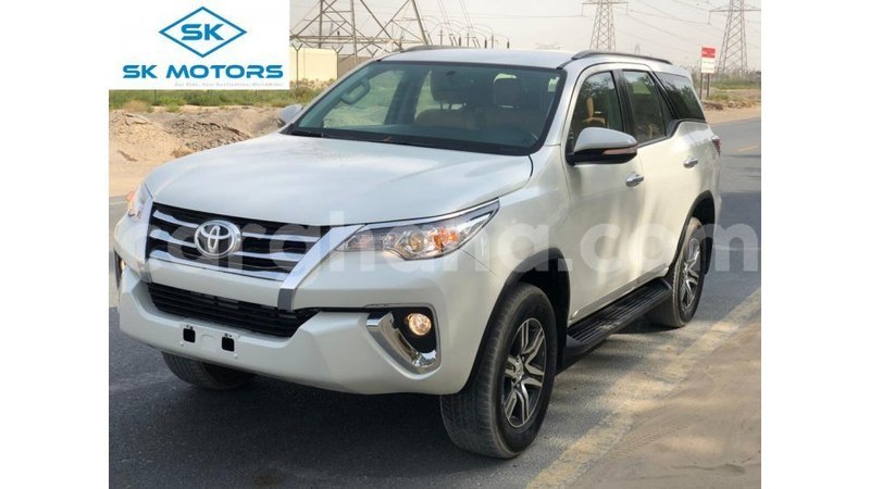 Big with watermark toyota fortuner ashanti import dubai 11406