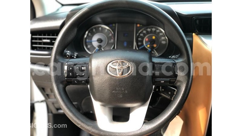 Big with watermark toyota fortuner ashanti import dubai 11406