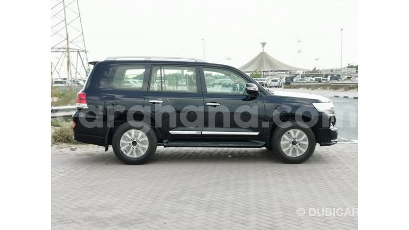 Big with watermark toyota land cruiser ashanti import dubai 11409