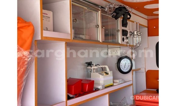 Ra Imported Nissan Urvan funfun Ọkọ̀ in Import - Dubai ni Ashanti Ra Imported Nissan Urvan funfun Ọkọ̀ in Import - Dubai ni Ashanti