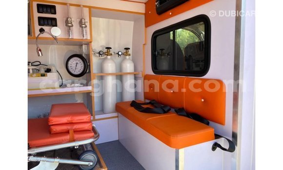 Ra Imported Nissan Urvan funfun Ọkọ̀ in Import - Dubai ni Ashanti Ra Imported Nissan Urvan funfun Ọkọ̀ in Import - Dubai ni Ashanti