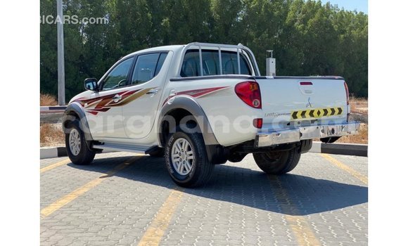 Buy Import Mitsubishi L200 White Car in Import - Dubai in Ashanti Buy Import Mitsubishi L200 White Car in Import - Dubai in Ashanti