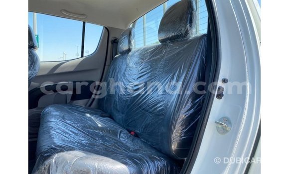 Buy Import Mitsubishi L200 White Car in Import - Dubai in Ashanti Buy Import Mitsubishi L200 White Car in Import - Dubai in Ashanti