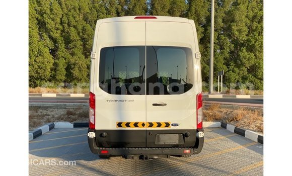 Sayi Imported Ford Club Wagon White Mota in Import - Dubai a Ashanti Sayi Imported Ford Club Wagon White Mota in Import - Dubai a Ashanti