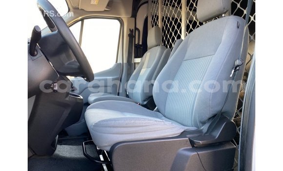 Sayi Imported Ford Club Wagon White Mota in Import - Dubai a Ashanti Sayi Imported Ford Club Wagon White Mota in Import - Dubai a Ashanti