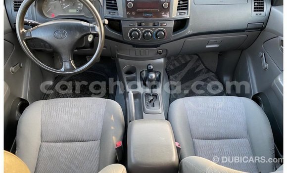 Ra Imported Toyota Hilux funfun Ọkọ̀ in Import - Dubai ni Ashanti Ra Imported Toyota Hilux funfun Ọkọ̀ in Import - Dubai ni Ashanti