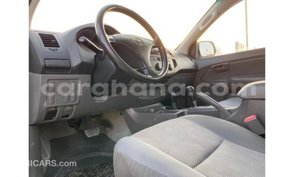 Ra Imported Toyota Hilux funfun Ọkọ̀ in Import - Dubai ni Ashanti Ra Imported Toyota Hilux funfun Ọkọ̀ in Import - Dubai ni Ashanti
