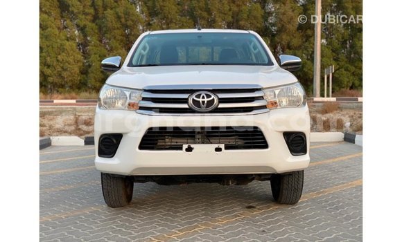 Ra Imported Toyota Hilux funfun Ọkọ̀ in Import - Dubai ni Ashanti Ra Imported Toyota Hilux funfun Ọkọ̀ in Import - Dubai ni Ashanti