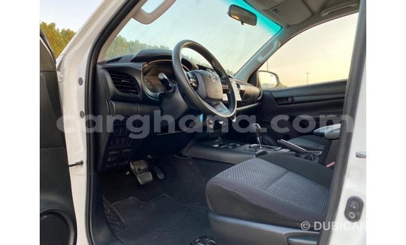 Ra Imported Toyota Hilux funfun Ọkọ̀ in Import - Dubai ni Ashanti Ra Imported Toyota Hilux funfun Ọkọ̀ in Import - Dubai ni Ashanti